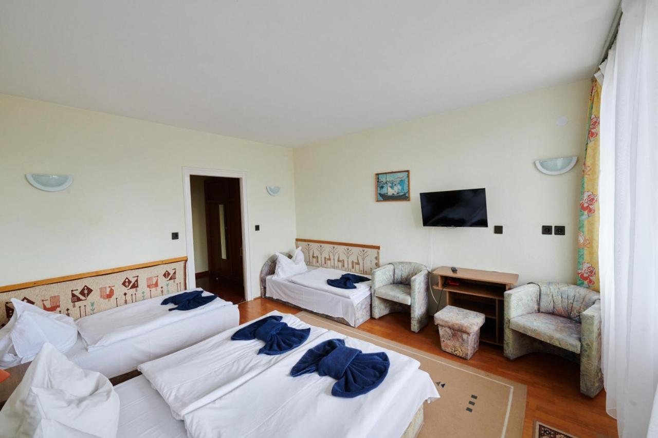 Hotel Lido Retro Balaton Vonyarcvashegy Esterno foto