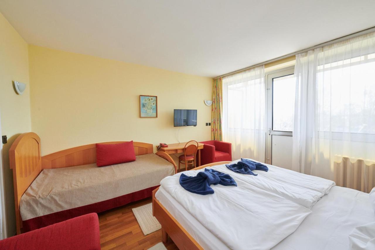 Hotel Lido Retro Balaton Vonyarcvashegy Esterno foto