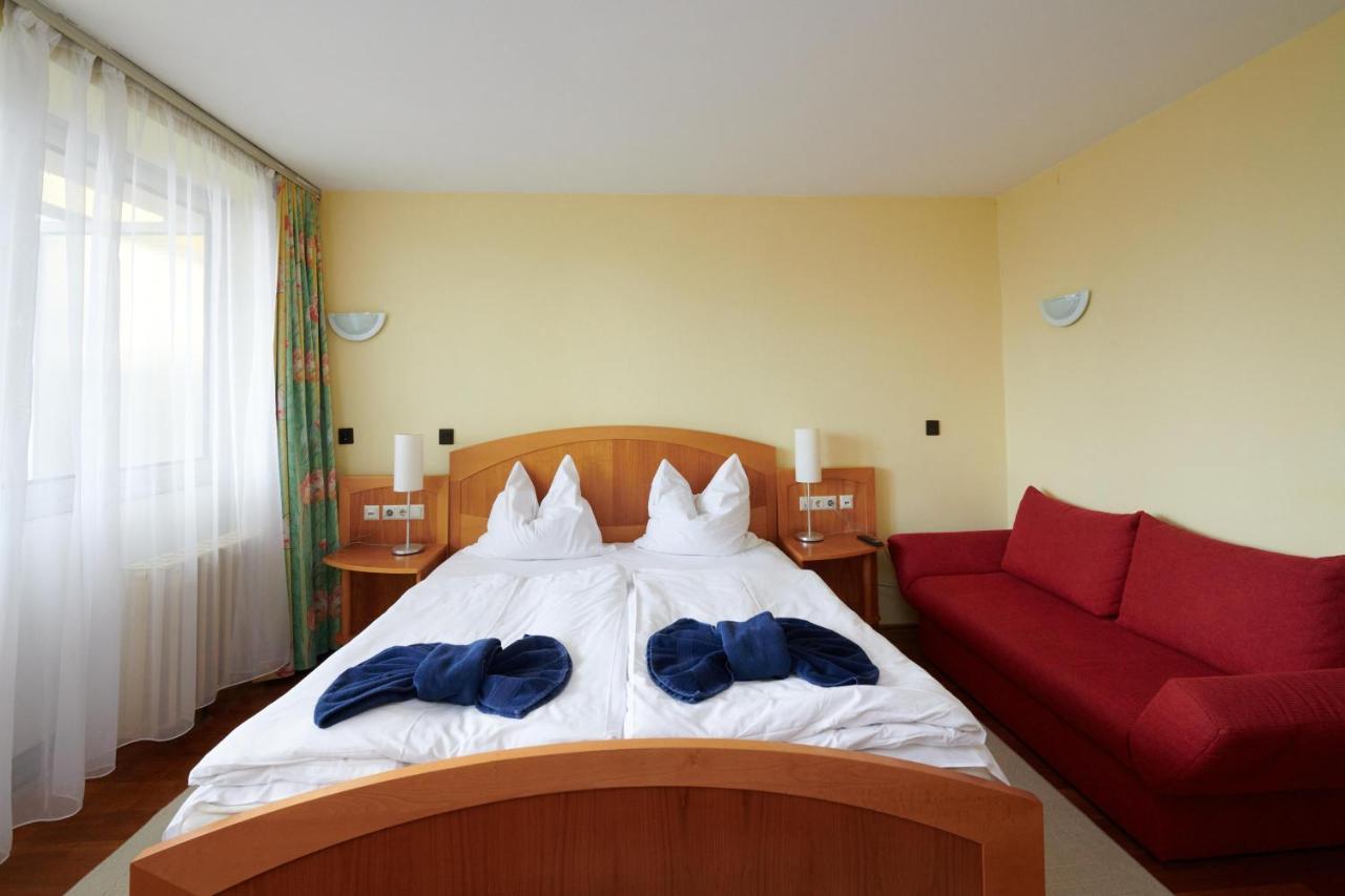 Hotel Lido Retro Balaton Vonyarcvashegy Esterno foto